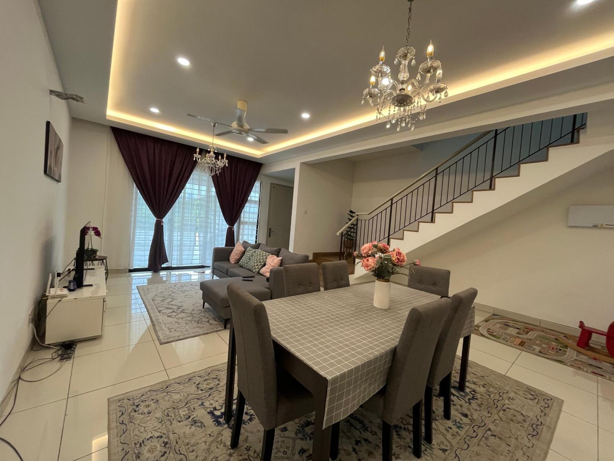 Homestay 3Br Near Setia Alam Shah Alam Exterior photo